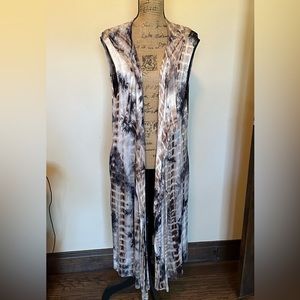 Awesome duster-New with tag!